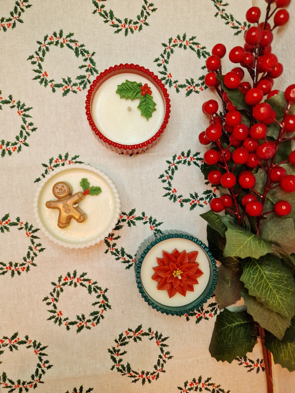 VELA DE NAVIDAD EXCLUSIVA MEDIANA ARTESANAL + DE 40 HORAS.  3 DISEÑOS DIFERENTES