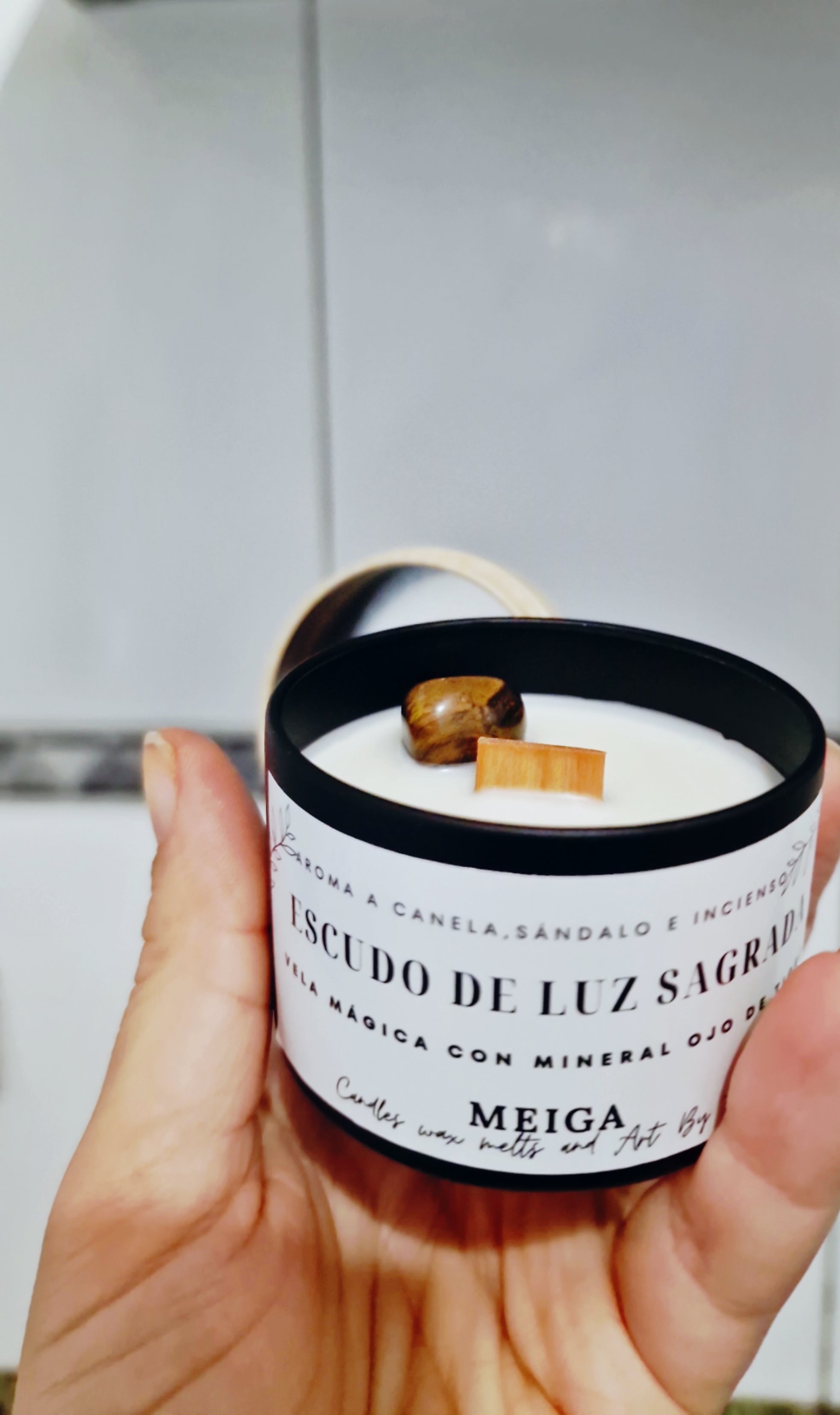 Vela "Escudo de Luz Sagrada" – Meiga Artesanía Mágica
