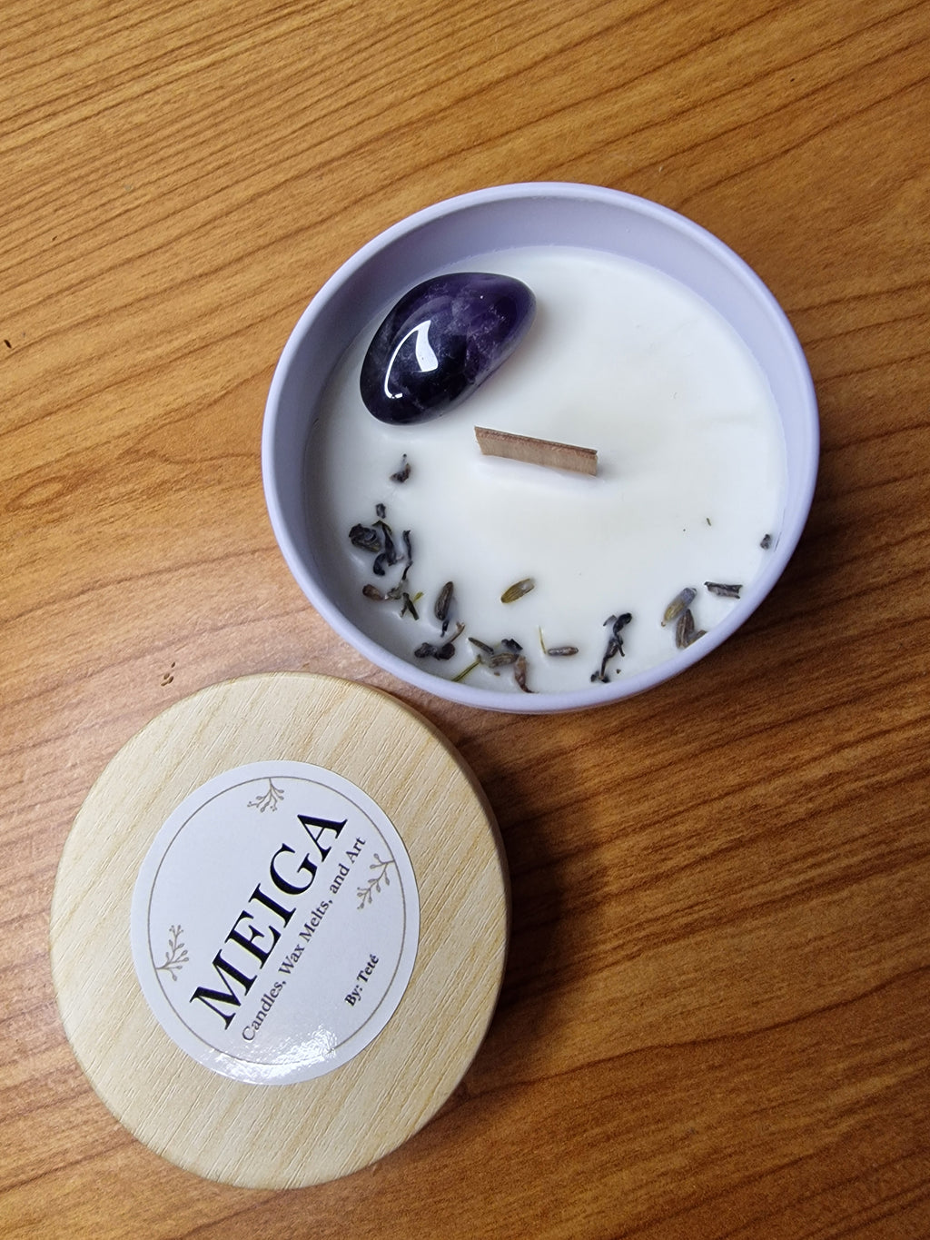 Vela - CALMA - Artesanal con Amatista y lavanda. Aroma a Lavanda