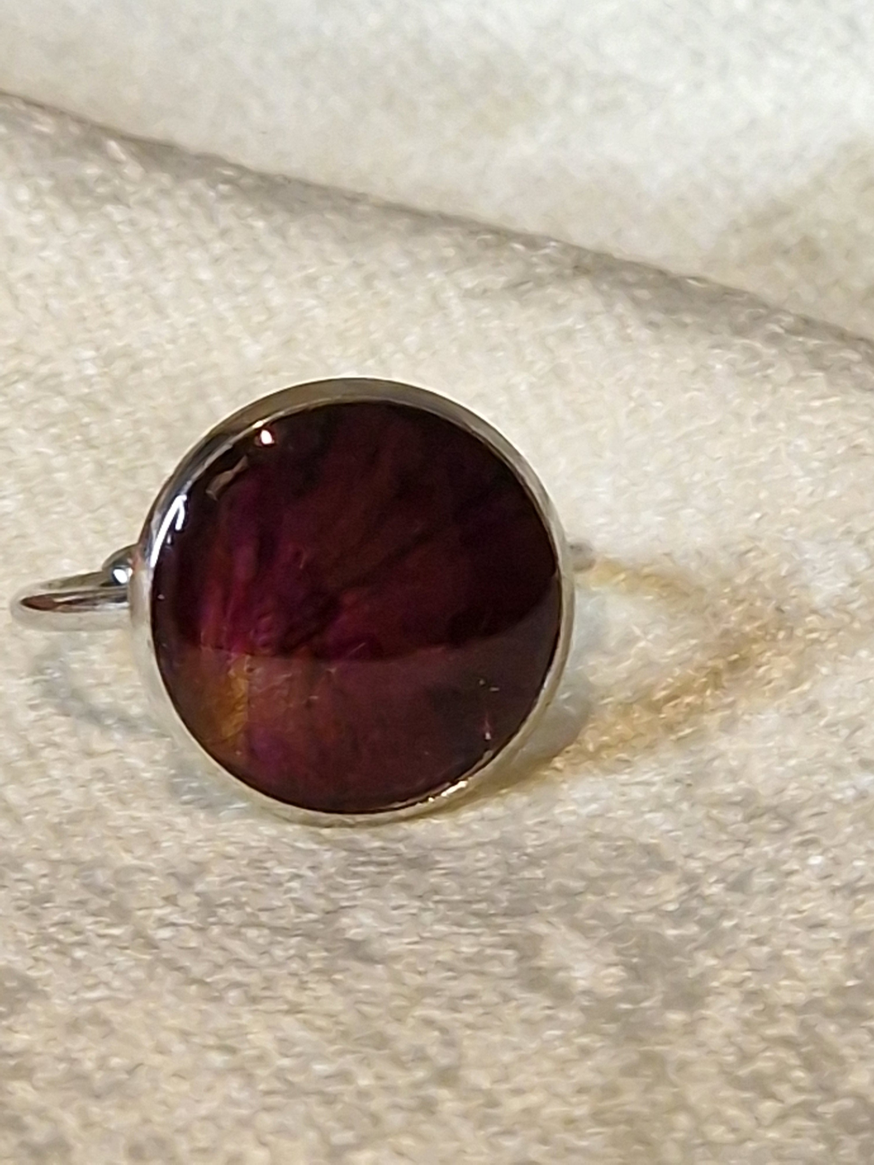 Anillo de rosa roja.