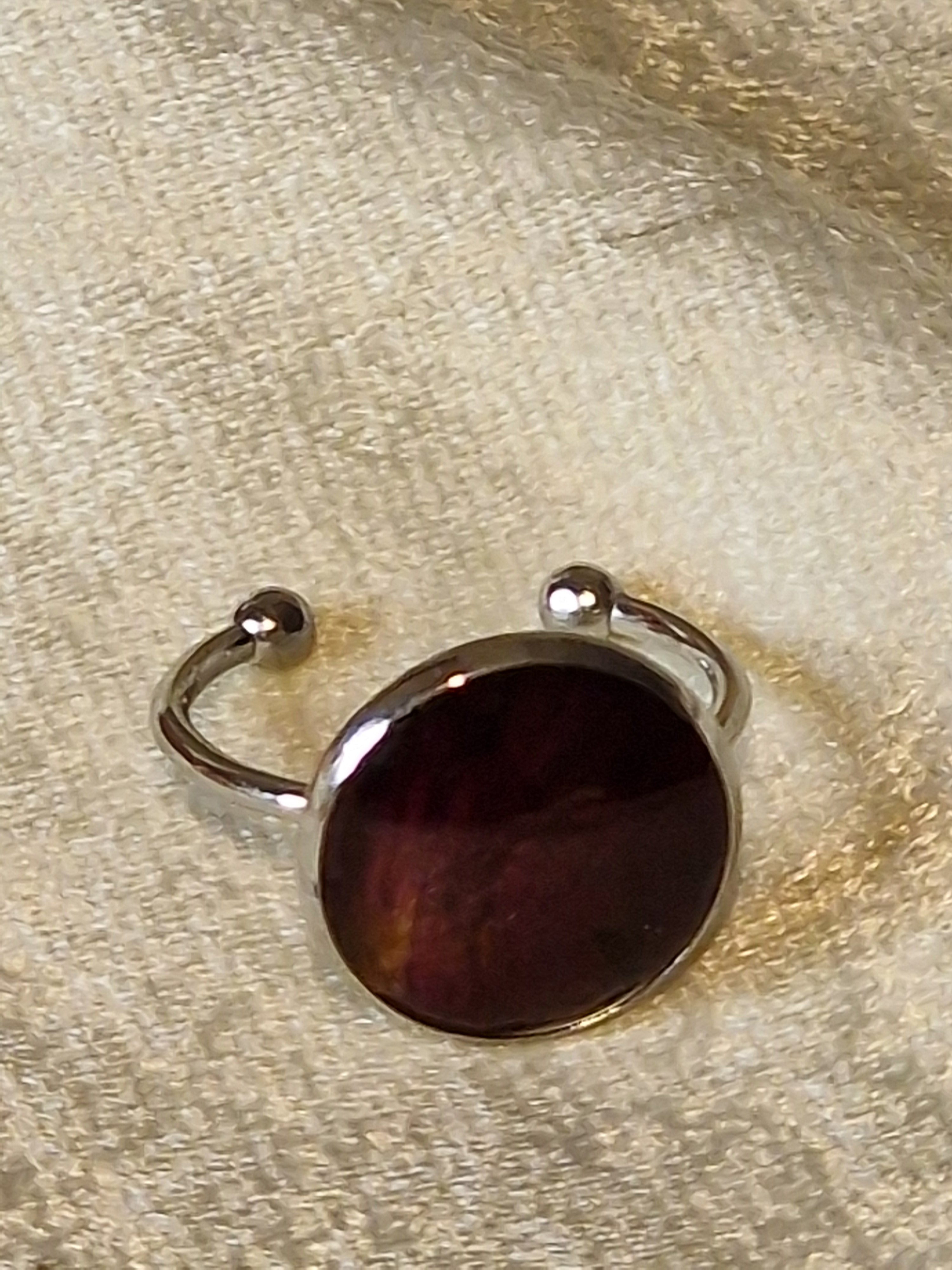 Anillo de rosa roja.